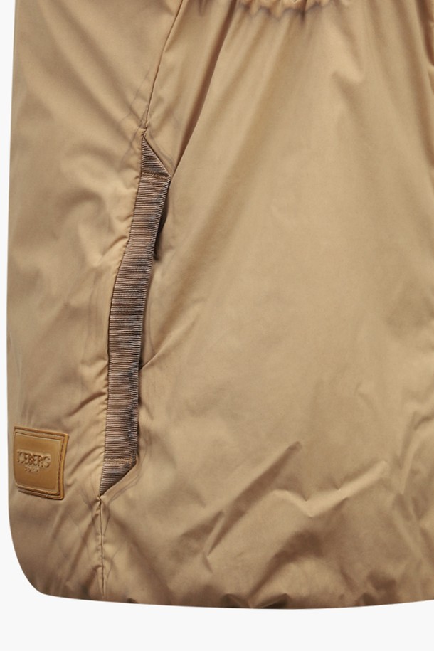 상품 슬라이드 이미지 1