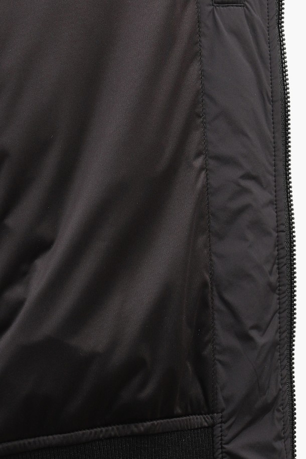 상품 슬라이드 이미지 1