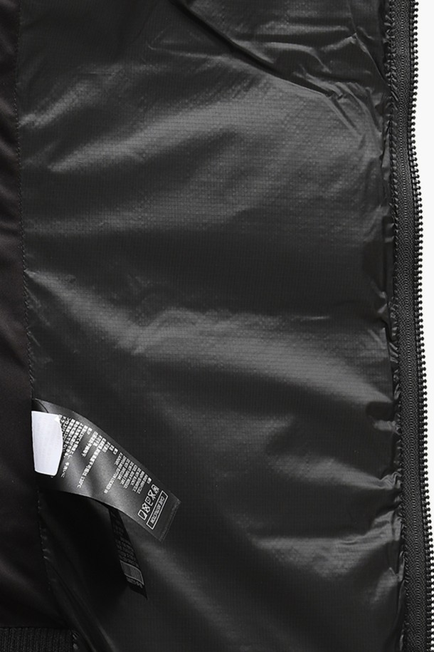 상품 슬라이드 이미지 1