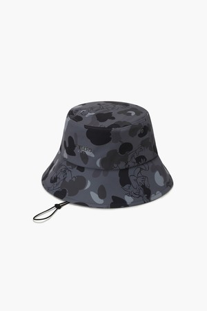 덕 카모 프린트 햇_톰앤제리 컬렉션_I57UHT6206_GREY-a