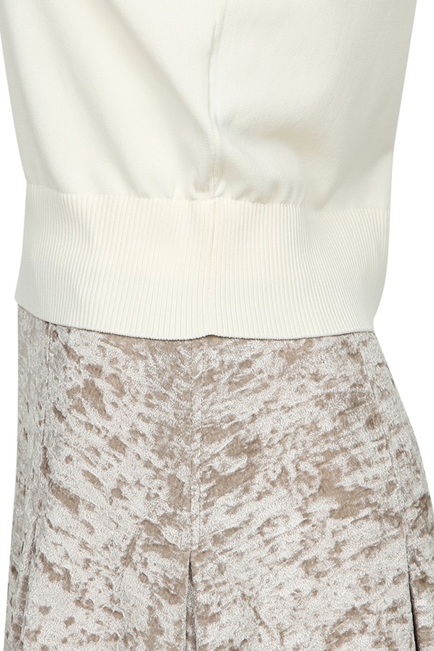 상품 슬라이드 이미지 1