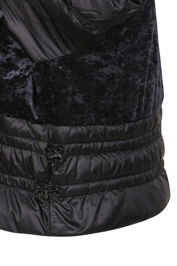 상품 슬라이드 이미지 0