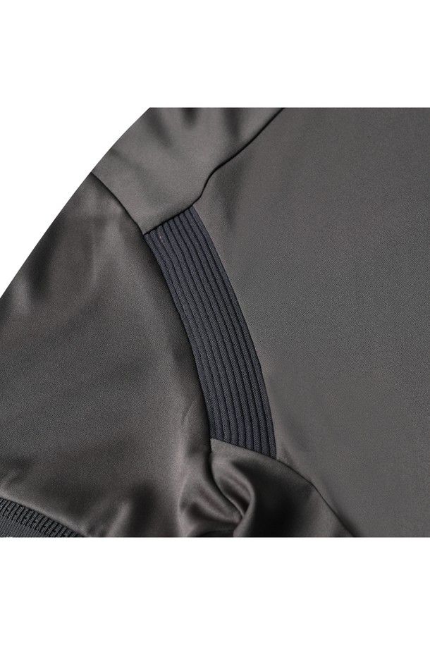 상품 슬라이드 이미지 0