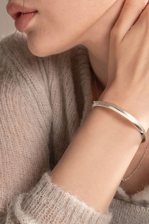슬랜트 뱅글팔찌 silver 18-19cm