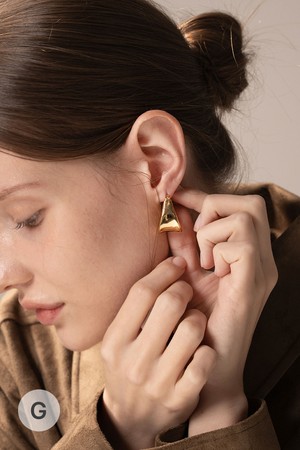 제이누이 아티스틱 이어링 14k gold plated