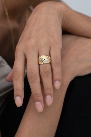 멜로디 라인 링 14k gold plated