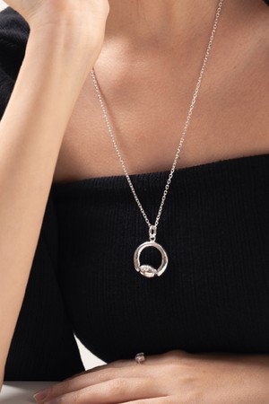 스핀 루미에르 네크리스 목걸이