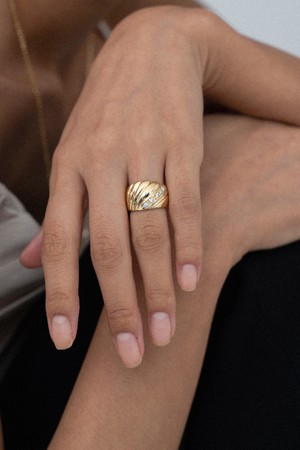 멜로디 라인 링 14k gold plated