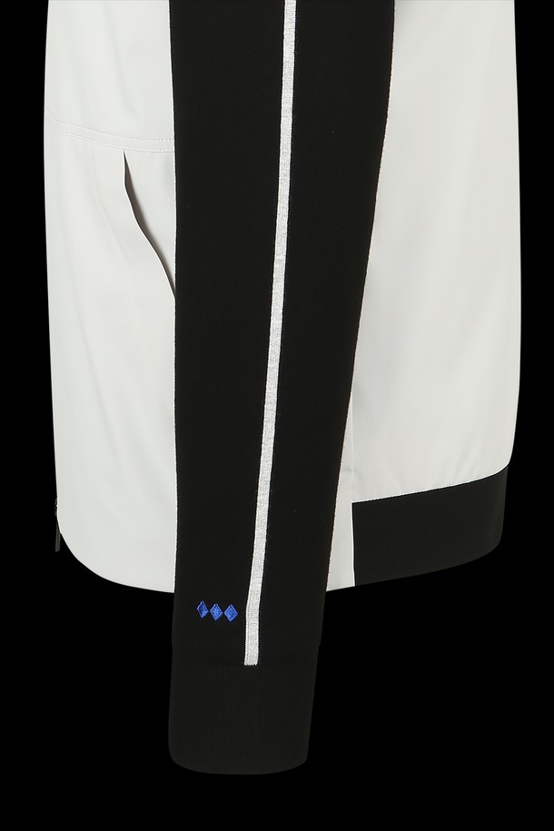 상품 슬라이드 이미지 1