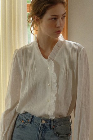 spring cotton pin-tuck blouse (white)