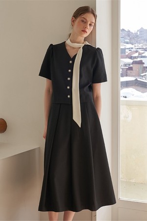 ROMAN BLOUSE BLOOM FLARE SKIRT SET UP_BK