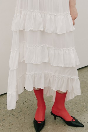 트리밍 프릴 언발란스 롱 밴딩 스커트_화이트