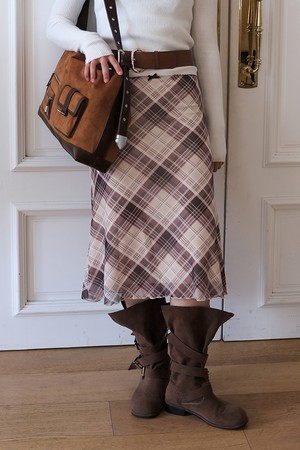 리본 포인트 페미닌 체크 미디스커트