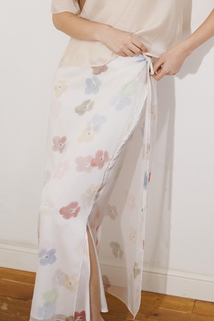 FLOWER SHEER SET UP SKIRT (WH)