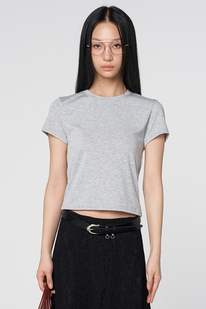 데일리 에센셜 백라벨 포인트 티셔츠