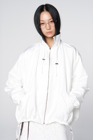 글로시 셔링 스트링 점퍼