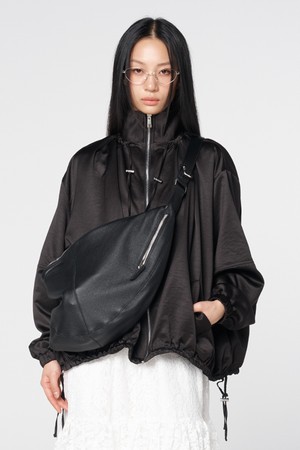 듀얼 2단 조절 스트랩 하프문 소가죽 백