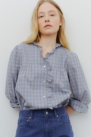 check pin-tuck blouse (soft blue)