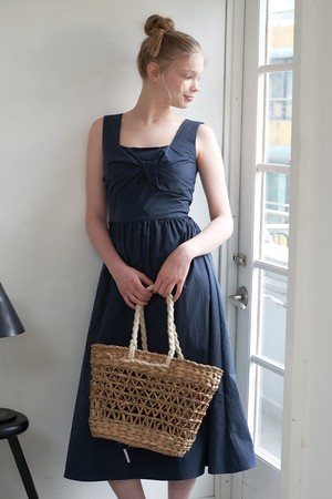 TWIST FLARE DRESS_NA