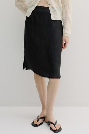 silky midi skirt (black)