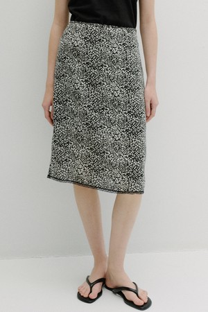 printed midi skirt (black print)