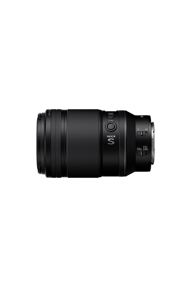 니콘 NIKKOR Z MC 105mm f/2.8 VR S는 풀프레임 미러리스 카메라를 위한 매크로 렌즈입니다. 105mm 초점 거리와 f/2.8의 밝은 조리개값을 통해 뛰어난 심도 표현과 아름다운 배경 흐림을 구현합니다. 손떨림 보정(VR) 기능을 탑재하여 매크로 촬영 시 흔들림을 효과적으로 줄여 선명한 사진을 얻을 수 있습니다. Z 마운트 방식으로 니콘 미러리스 카메라와 호환되며, 섬세한 묘사가 가능한 매크로 촬영뿐만 아니라 인물, 일반 촬영에도 활용할 수 있습니다. 블랙 색상으로 출시되었으며, 플라스틱, 금속, 광학 유리를 사용하여 제작되었습니다.
