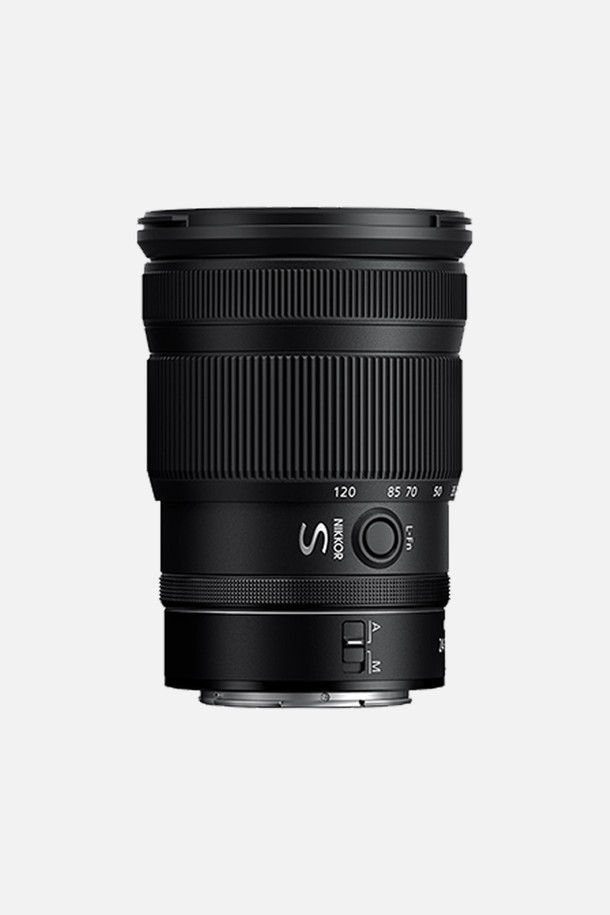 니콘 Z 마운트 풀프레임 미러리스 렌즈 NIKKOR Z 24-120mm f/4 S는 24-120mm 초점 거리와 f/4 조리개 값을 지원하는 줌 렌즈입니다. 풍경, 인물, 스냅 사진 등 다양한 촬영 환경에 유연하게 대응하며, 풀프레임 센서와 호환되어 선명하고 풍부한 화질을 제공합니다. Z 마운트 미러리스 카메라에 최적화되어 뛰어난 휴대성과 빠른 AF 성능을 자랑합니다. 
