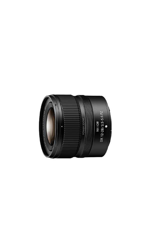 니콘 미러리스 렌즈 NIKKOR Z DX 12-28mm f/3.5-5.6 PZ VR은 니콘 Z 마운트 미러리스 카메라용 광각 줌 렌즈입니다. 12-28mm 초점 거리와 f/3.5-5.6 조리개 값을 지원하며, 풍경, 일상, 광각 촬영에 적합합니다. DX 포맷을 지원하며, 파워 줌(PZ) 기능과 손떨림 보정(VR) 기능을 통해 더욱 안정적인 촬영을 돕습니다. 렌즈는 플라스틱과 광학 유리를 주요 소재로 사용했으며, 블랙 색상으로 디자인되었습니다.
