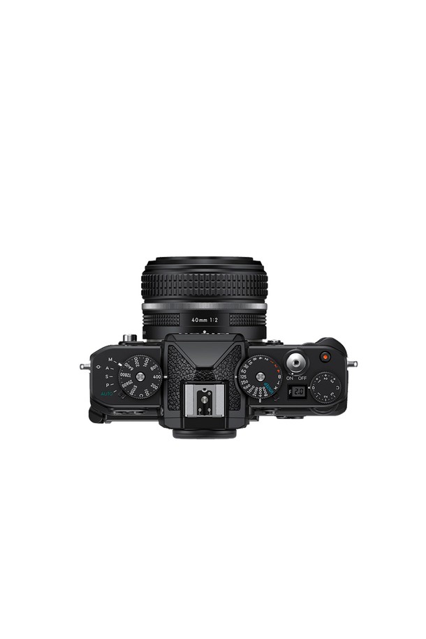 니콘 풀프레임 미러리스 카메라 Zf(Z 에프) 블랙 40/2 Classic KIT(클래식 키트)입니다. 풀프레임 센서를 탑재하여 고품질의 사진 및 영상 촬영이 가능합니다. 미러리스 방식으로 휴대성이 뛰어나며, 40/2 Classic KIT 렌즈 구성으로 다양한 촬영 환경에 유연하게 대응합니다. 블랙 색상으로 세련된 디자인을 자랑하며, 사진 및 영상 촬영 입문자부터 전문가까지 폭넓게 사용할 수 있습니다.
