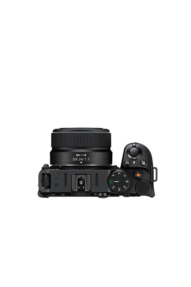 니콘 니코르 Z DX 24mm f/1.7 렌즈는 미러리스 카메라를 위한 광각 단렌즈입니다. 밝은 조리개값 f/1.7을 통해 어두운 환경에서도 선명한 사진 촬영이 가능하며, 24mm 초점 거리는 일상과 스냅 촬영에 적합합니다. Z 마운트 방식으로, DX 포맷의 렌즈 구성을 갖추고 있으며, 자동 초점 기능을 지원하여 편리하게 사용할 수 있습니다. 블랙 색상으로 디자인되었으며, 플라스틱과 글라스 소재를 사용하여 제작되었습니다.
