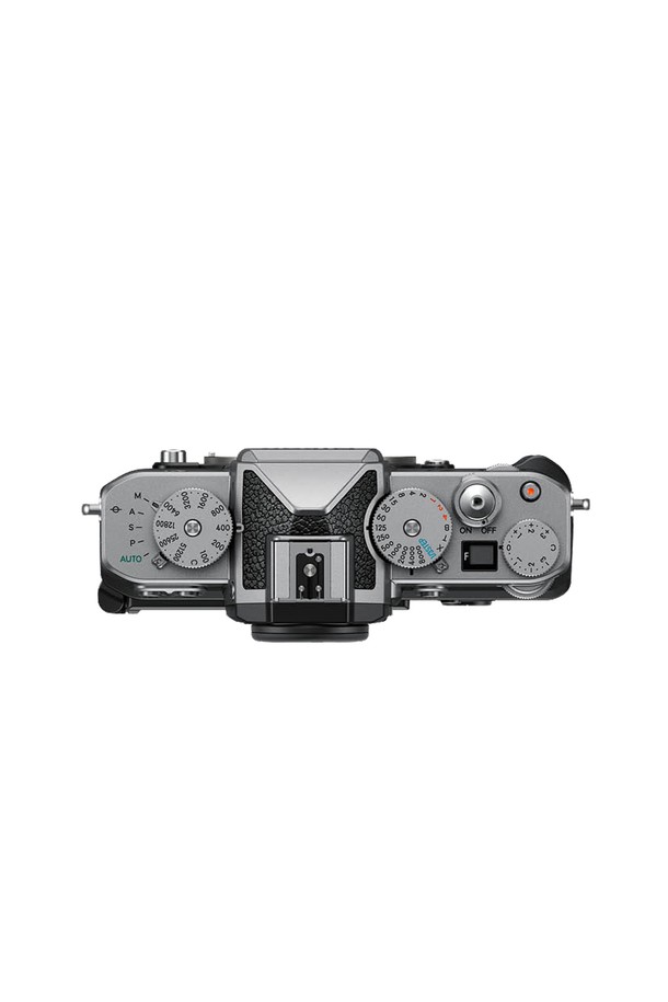 니콘 풀프레임 미러리스 카메라 Zf BODY 실버는 사진 및 영상 촬영에 특화된 디지털카메라입니다. 교환식 렌즈를 사용하여 다양한 화각의 사진을 담을 수 있으며, 풀프레임 센서를 통해 뛰어난 화질을 제공합니다. 세련된 실버 색상 디자인으로, 미러리스 카메라 특유의 컴팩트함과 섬세함을 느낄 수 있습니다. 고품질의 사진과 영상 촬영을 원하는 사용자에게 적합한 제품입니다.
