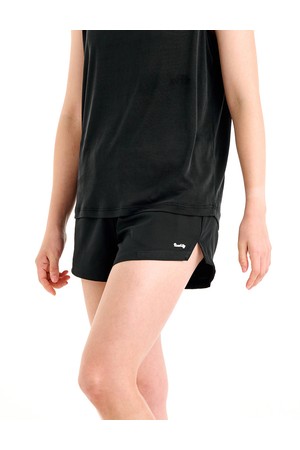Women’s Training Shorts_BLACK-a