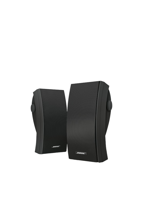 [BOSE] 보스 251 실외 스피커는 유리 충전 폴리프로필렌, 복합 폴리머, 부틸 고무, 실크 등의 소재로 제작되었으며, 넓은 스테레오 사운드 커버리지를 제공하는 실외용 벽걸이형 스피커입니다. Articulated Array 스피커 디자인과 Multi-chamber bass 디자인을 적용하여 저주파 왜곡을 최소화했으며, -40°C에서 70°C까지의 온도 저항, 방수, 방진, UV 차단 기능을 갖춘 날씨 저항성 구조로 수영장, 야외 레스토랑, 데크, 정원 등 다양한 실외 환경에서 사용하기 적합합니다. 34.29 cm x 14.6 cm x 20.32 cm 크기에 3.63 kg 무게이며, 스피커 유닛 2개, 설치용 하드웨어, 노브 4개, 브라켓 2개가 함께 제공됩니다.
