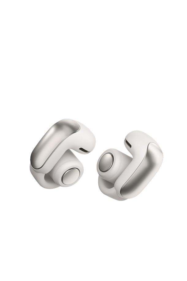 보스 울트라 오픈 이어버드는 오픈형 디자인과 커프스 모양으로 편안한 착용감을 선사하며, 어쿠스틱 메시를 통해 깨끗한 음질을 제공합니다. 화이트 스모크, 칠드 라일락, 문스톤 블루, 선셋 이리디센트, 루나 블루 등 다채로운 색상으로 출시되어 취향에 맞게 선택할 수 있습니다. OpenAudio 기술, 자동 볼륨 조절, 공간음향, 멀티포인트, 심플 싱크 기능을 통해 더욱 향상된 청취 경험을 제공합니다. 블루투스 5.3 버전을 지원하며, 최대 7시간 재생, 최대 48시간 대기 가능하며, 1시간 충전으로 완충됩니다. IPX4 방수 등급으로 일상생활과 음악 감상에 적합하며 이어버드, 충전 케이스, USB-C 충전 케이블이 구성품으로 제공됩니다.
