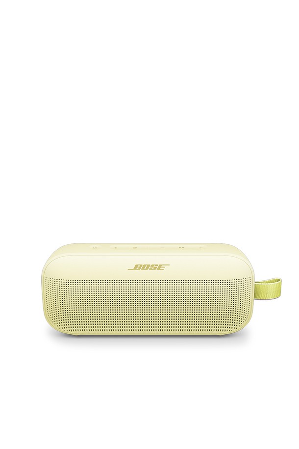 [BOSE] 보스 사운드링크 플렉스 스피커(2세대)는 실내, 실외, 여행, 수영장, 해변 등 다양한 환경에서 사용하기 적합한 블루투스 스피커입니다. 실리콘 소재로 제작되었으며, 시트러스 옐로우, 블루 더스크, 샌드스톤, 알파인 세이지, 페탈 핑크, 트와일라잇 블루 등 6가지 색상으로 출시되었습니다. IP67 방수/방진 등급을 갖춰 물과 먼지로부터 보호하며, 블루투스 5.3 버전을 통해 최대 9m 거리에서 연결 가능합니다. 한 번 충전으로 최대 12시간 재생 가능하며, 음성 비서, 스테레오 페어링, 자동 방향 감지 기능과 멀티포인트 연결, 스포츠 유틸리티 루프, 플로팅 디자인, 앱 커스터마이징 등 다양한 편의 기능을 제공합니다. 크기는 5.3 x 20.1 x 9.1cm, 무게는 590g이며, USB-C 타입으로 4시간 충전됩니다.

