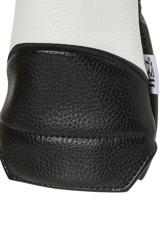 상품 슬라이드 이미지 1