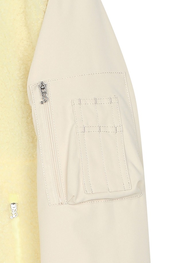 상품 슬라이드 이미지 1