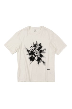 Dotted Graphic T shirts_WHITE-a