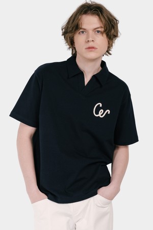 핸드로고 트리밍 오픈네크 남자 반팔 카라 티셔츠 CXS25MKKT421 NAV