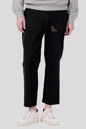 입체핏 E밴딩 워싱 팬츠 CTS23WWPTA44 BLA