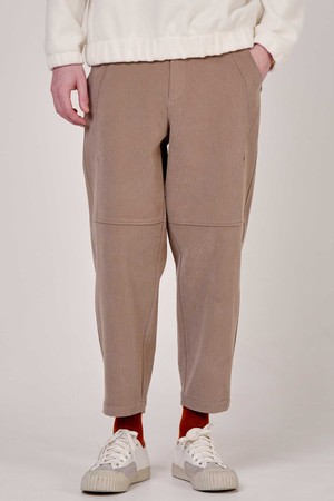 남자 배색 스티치 허리E밴딩 배기핏 겨울 속기모 팬츠 CXS25WWPTC16 BEI