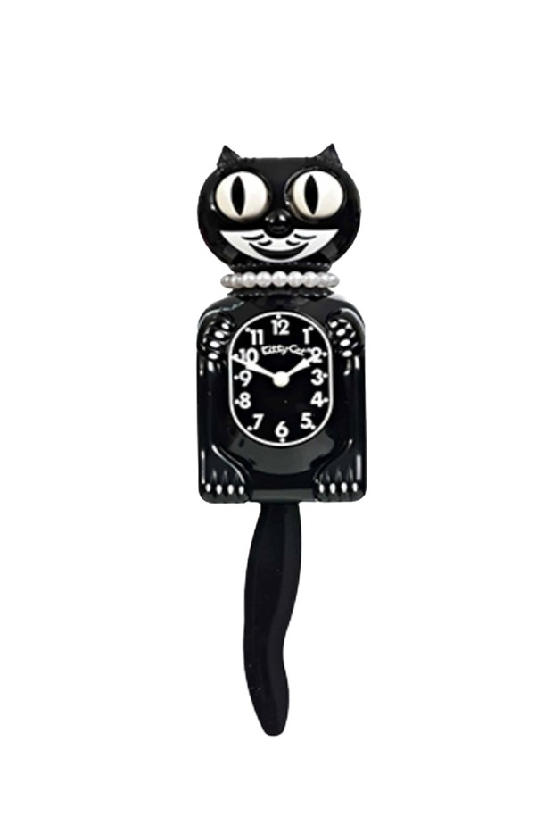 깜찍한 고양이 디자인과 레이디 스타일을 담은 [킷캣클락] 키티_레이디_블랙 벽시계입니다. 깜찍한 속눈썹과 움직이는 꼬리, 목걸이 장식이 돋보이며, 자석 동력으로 작동하는 플라스틱 소재의 벽걸이형 시계입니다. AA 건전지 1개로 작동하며, 인테리어 효과와 시계 기능을 동시에 제공하는 실내용 캐릭터 레트로 스타일 시계입니다.
