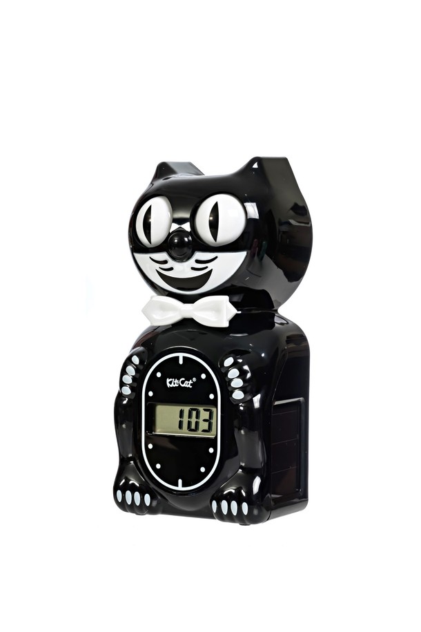 [킷캣클락] 솔라블랙은 14cm x 6cm x 4.5cm 크기의 아크릴 소재 스탠드형 시계로, 고양이 디자인이 특징입니다. 디지털 알람, 태양광 및 건전지 충전 기능을 갖추었으며, 햇빛 또는 실내등에 반응하여 좌우 눈이 깜빡이는 귀여운 매력을 더합니다. 시계 내부 종이 제거로 무소음 사용이 가능하며, 블랙, 체리, 오선지블루, 핑크의 다양한 색상 옵션을 제공하여 인테리어 및 실내 장식에 활용하기 좋습니다.
