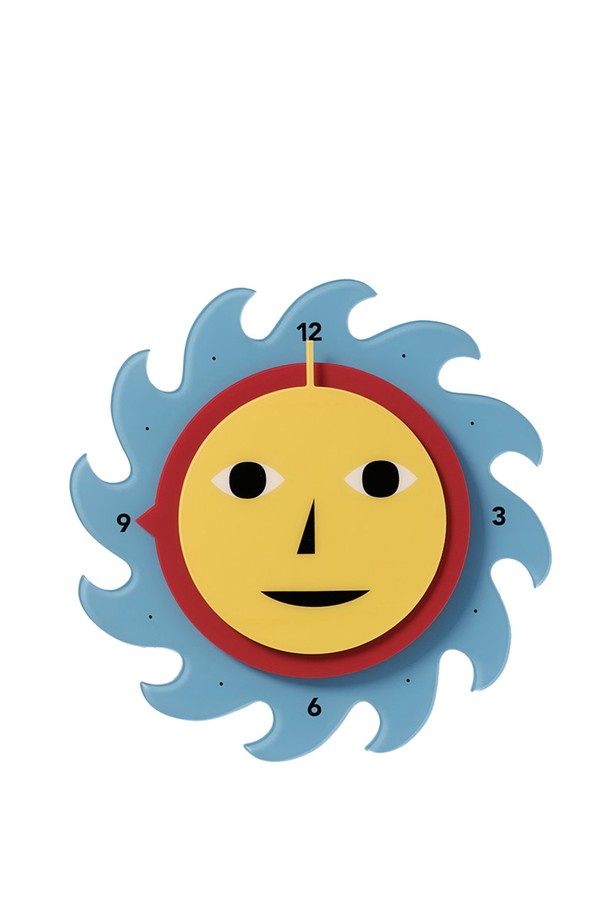 세련된 디자인의 [에어리어웨어] 에브리바디 클락은 당신의 공간에 감각적인 포인트를 더합니다. 재활용 아크릴 소재로 제작되었으며, 옐로우, 블루, 레드의 다채로운 색상 옵션으로 만나볼 수 있습니다. 30 x 3.8cm의 미니멀한 사이즈에 시간 표시 기능만을 담아 실용성과 심미성을 모두 만족시키는 벽시계입니다.
