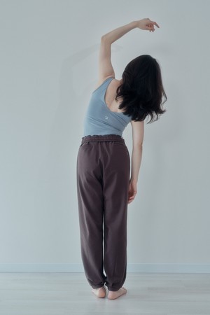 고무카 팬츠_BROWN-a