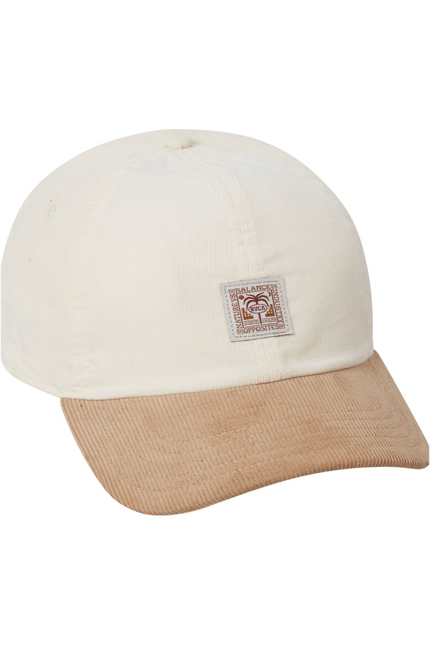 여성 SHORELINE DAD 햇 (쇼어라인 대드 햇)은 겨울철 따뜻하게 착용할 수 있는 모자입니다. 화이트, 베이지 컬러의 투톤 디자인으로 캐주얼, 미니멀, 클래식 스타일을 연출하기 좋습니다. 10.0cm의 모자 깊이와 두꺼운 두께감으로 제작되었으며, 전면에 패치 장식이 포인트로 더해졌습니다. 데일리룩, 산책룩, 동네 마실룩 등 다양한 TPO에 활용할 수 있습니다. 모니터 해상도에 따라 제품 색상이 다르게 보일 수 있으며, 민감한 피부는 알레르기 반응에 유의해야 합니다.
