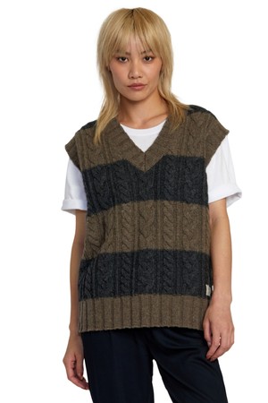 여성 CHEFS KISS 스웨터 베스트 (VE31VT315BLK)