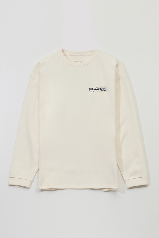 따뜻한 착용감을 선사하는 웜 긴팔 래쉬가드(AF31RE080CRM)입니다. 크림 컬러의 무지 디자인으로, 스포티한 스타일을 연출하기 좋습니다. 두꺼운 두께감으로 보온성을 높였으며, 부드러운 촉감이 편안한 착용감을 제공합니다. 수영 및 스킨스쿠버 등 물놀이 활동에 적합하며, 자외선 차단 및 뛰어난 신축성으로 활동성을 보장합니다. 휴가, 리조트, 여름 바캉스룩에 매치하여 스타일리시하게 연출해보세요.
