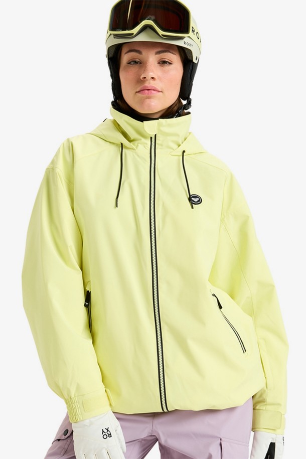 LANDSCAPE 스노우 점퍼 (RF51SJ028YFK)는 겨울철 스노우 스포츠와 여행, 캠핑 등 다양한 야외 활동에 적합한 남녀 공용 점퍼입니다. 두꺼운 두께감으로 보온성을 높였으며, 방풍 기능으로 추운 날씨에도 쾌적하게 활동할 수 있습니다. 스포티한 스타일과 고프코어 무드를 연출하며, 집업 방식으로 편안하게 착용할 수 있습니다. 긴 소매 기장으로 활동성을 높였으며, 다양한 스타일 연출에 용이합니다.
