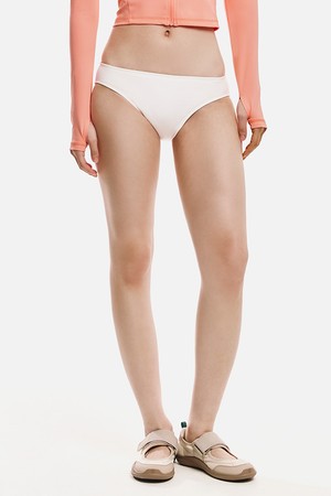 [배럴] 우먼 에센셜 비키니 팬티 오프화이트 (B6SWWBB001OWT)_WHITE-a